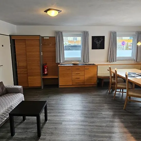 Maisonette Haus Amade 別荘 フラッハウ